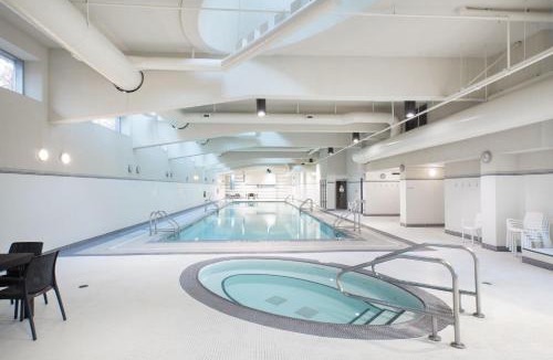Crosstown Apartment | The Altitude with Mountain & City Views, Pool & Hot Tub