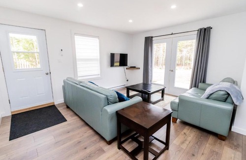 Deer Lake Apartment | The Apartment