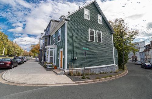 Downtown St. John's House | The Bannerman Park Suite and Loft