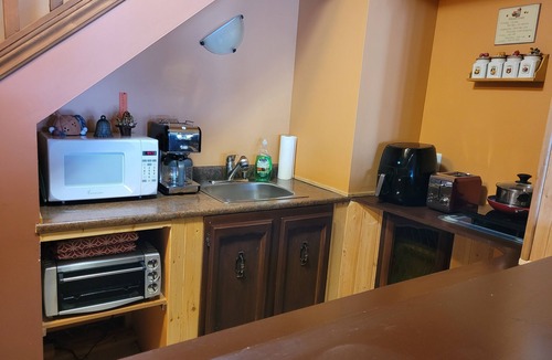 Central Okanagan Cottage | The Baysment on Okanagan Lake