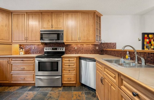 Windermere Apartment | The Bluenose | Indoor Pool & Hot Tub | Beach | Gym