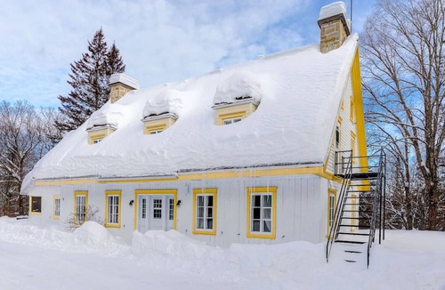 Saint-Gabriel-de-Valcartier Ski Chalet | The Villa St-Leon - Vallée Jeunesse Québec