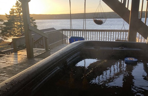 Prospect Bay House | The Cape - Cozy Year Round Beachfront Retreat - Staycation - Vacation