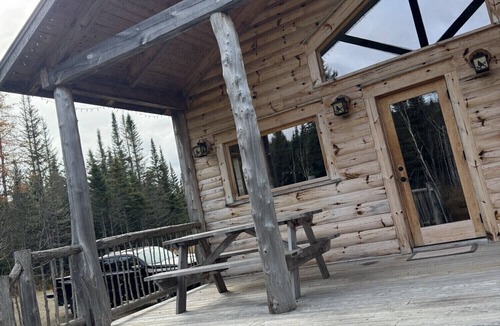 La Malbaie Ski Chalet | The comfort of home, the splendor of nature.