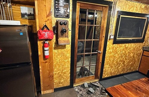 Birch Island Cabin | The Coon Cage Cabin Near Kenora, Ontario