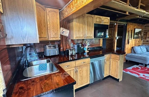Birch Island Cabin | The Coon Cage Cabin Near Kenora, Ontario