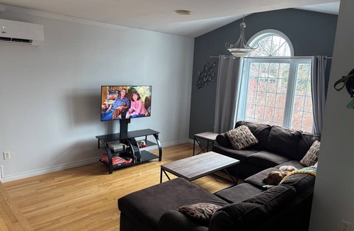 Newfoundland House | The Cottage at New Chelsea