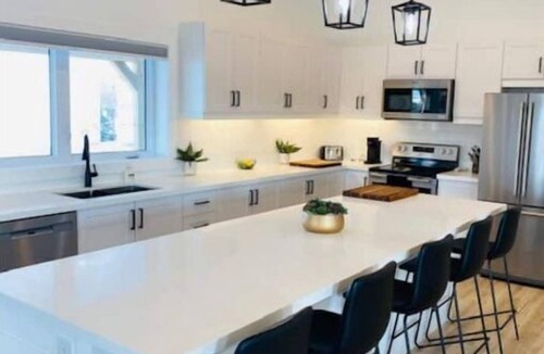 Prince Edward House | The County Stay - Bloomfield