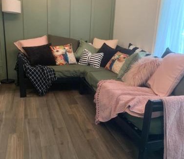Parkhill House | The Day Tripper - 15 minutes from Grand Bend Beach