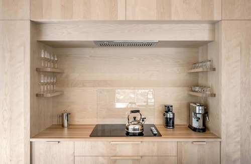 Chertsey Ski Chalet | The Down-to-Earth