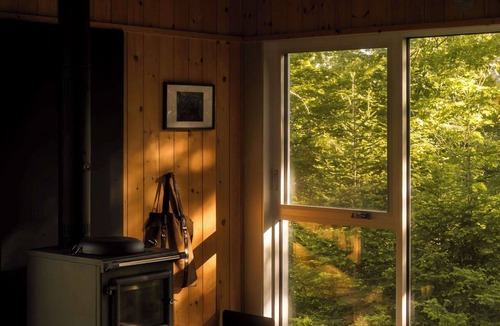 Chertsey Ski Chalet | The Down-to-Earth