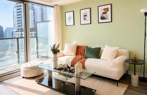 Downtown Toronto Apartment | The Downtown Luxe at 101