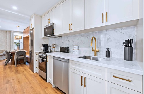 Riverdale Hotel | The Gerrard Modern New Walkable City Stay