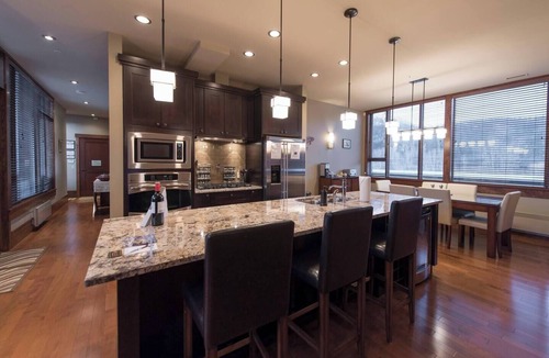 Fernie Condo | The Historic 901 Penthouse | Private Hot Tub