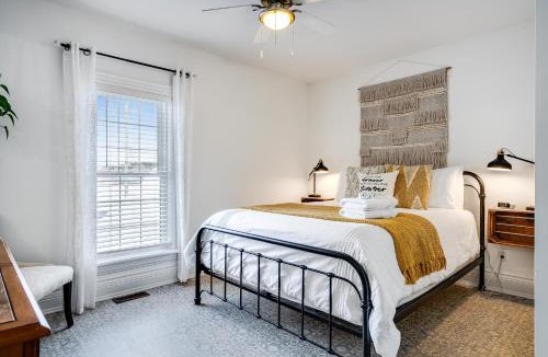 Leamington Hotel | The Joy Suite at Dream Estate Inn
