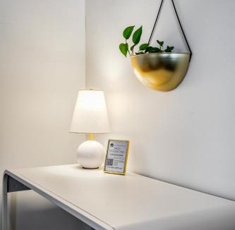 Leamington Hotel | The Joy Suite at Dream Estate Inn