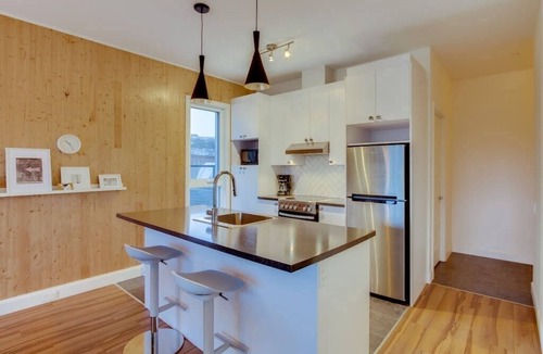 La Cite-Limoilou Apartment | The Kaméléon, The Artsy