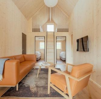 Mivagur House | The Lakehouse