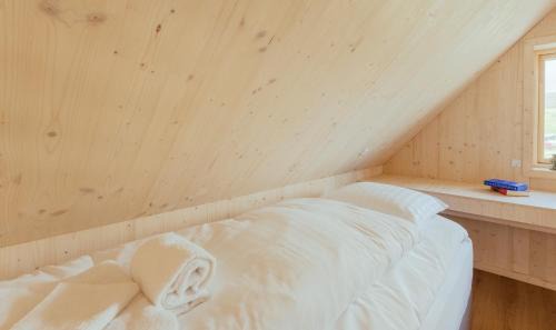 Mivagur House | The Lakehouse