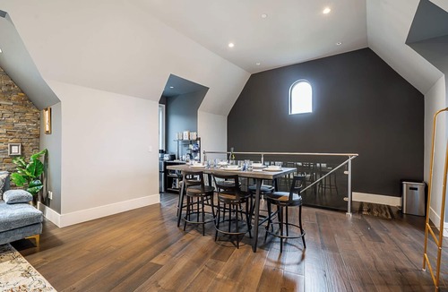 Langley Apartment | The Langley Getaway