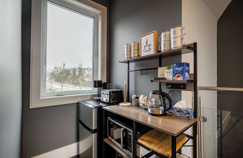 Langley Apartment | The Langley Getaway