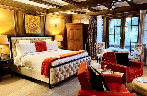 Sidney Bed & Breakfast | The Latch Inn