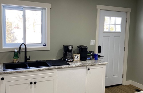 Temiskaming Shores House | The Little Green House :2 bedroom house on river, short walk to downtown core