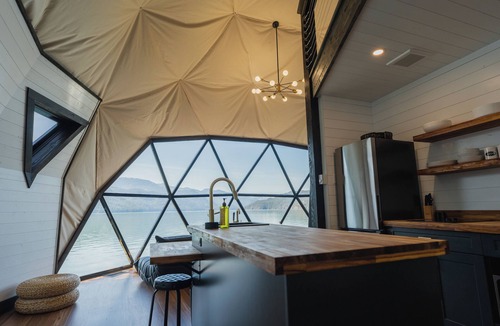 Harrison Hot Springs Cabin | "The Lodge on Harrison Lake" Geodome