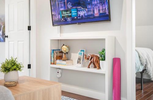 Courtenay Apartment | The Loft at Marble Place a Cozy Family Retreat