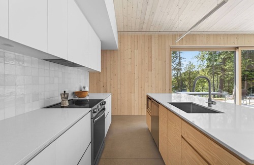 Wentworth-Nord Ski Chalet | The Lost Lake Residence