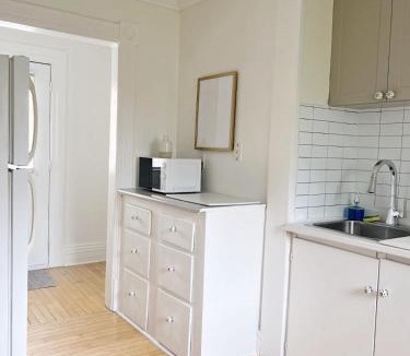 Peterborough Apartment | The Maison Suite Centrally Located