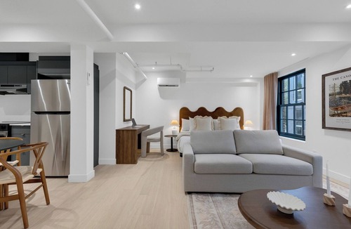 Cite Multimedia Apartment | The Mercer Boutique Hotel