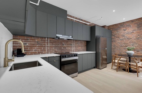 Cite Multimedia Apartment | The Mercer Boutique Hotel