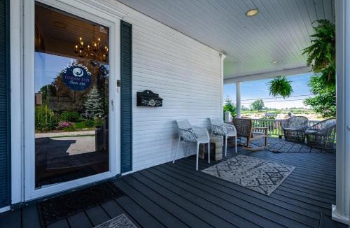Ruthven Hotel | The Miracle Room Dream Estate Inn
