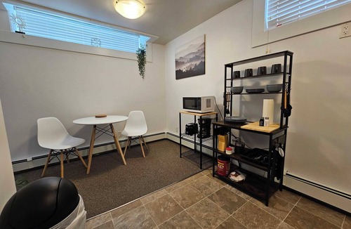 Moose Jaw Apartment | The MJ Tunnel! Renovated Suite, WiF, Parking