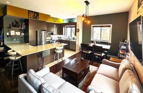 Tetreaultville House | The Modern Stays