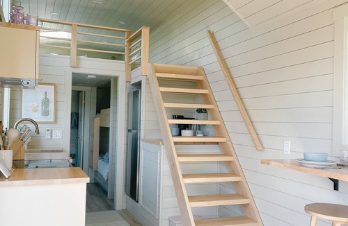 Sumas Prairie Cottage | The Nest TINY HOME beautiful views private retreat
