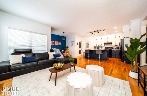 Griesbach Apartment | The Obsolete Suite - HotTub - King Bed - AC - Pet Friendly