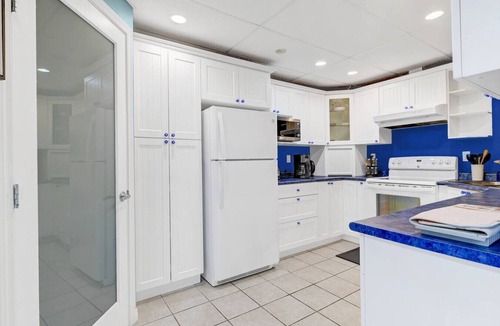 Grande Prairie House | The Perfect 5 Bed, 4 Baths, Mini gym, 2 Kitchens, 2 Living rooms
