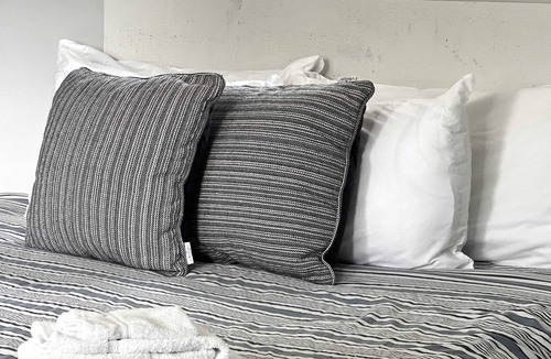 Bloomfield House | The Picton: Beautiful Couple's Getaway in PEC