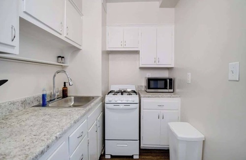 Downtown Baltimore Apartment | The Raven