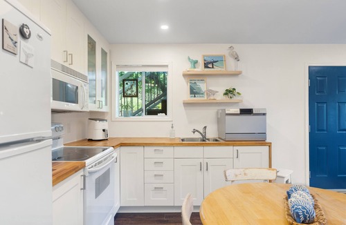 Sidney House | The Sea Suite, Sidney by the Sea