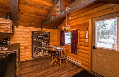 Division No. 11 House | The Sheep Camp cabin- Bear Creek Cabins