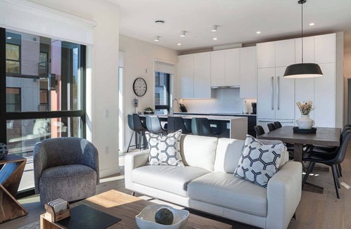 Revelstoke Condo | The Summit - 3 Bedroom Penthouse|Roof Top Hot Tub