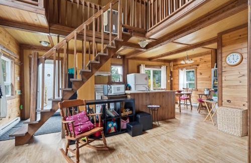 Saint-Magloire Ski Chalet | The Tiny Cozy Retreat