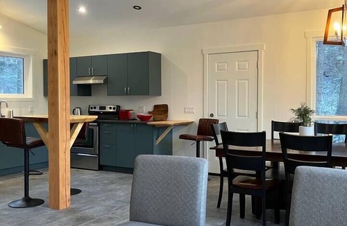 Golden House | The Valley Edge Lodge