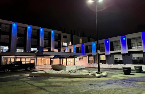 Gorge -Tillicum Area Hotel | The Vic, an Ascend Collection Hotel