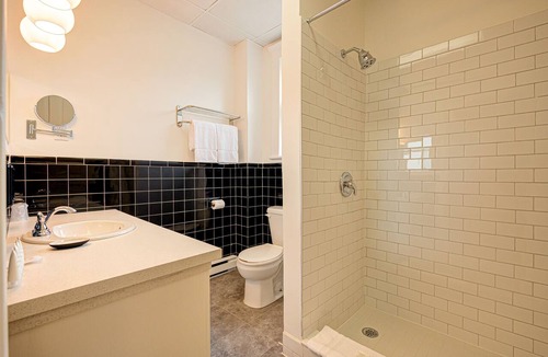 Stratford Hotel | The Windsor Hotel by Hoco Hotels Collection