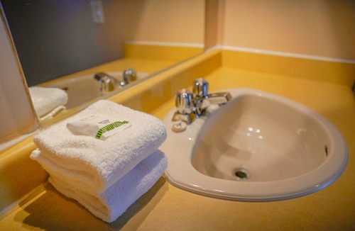 Duncan Hotel | Thunderbird Motor Inn