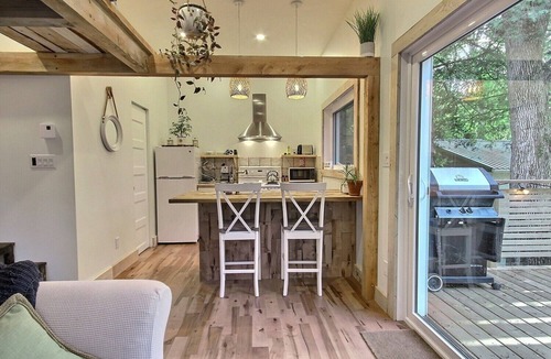 Orford Ski Chalet | Tiny house with large terrace and lake view in Orford